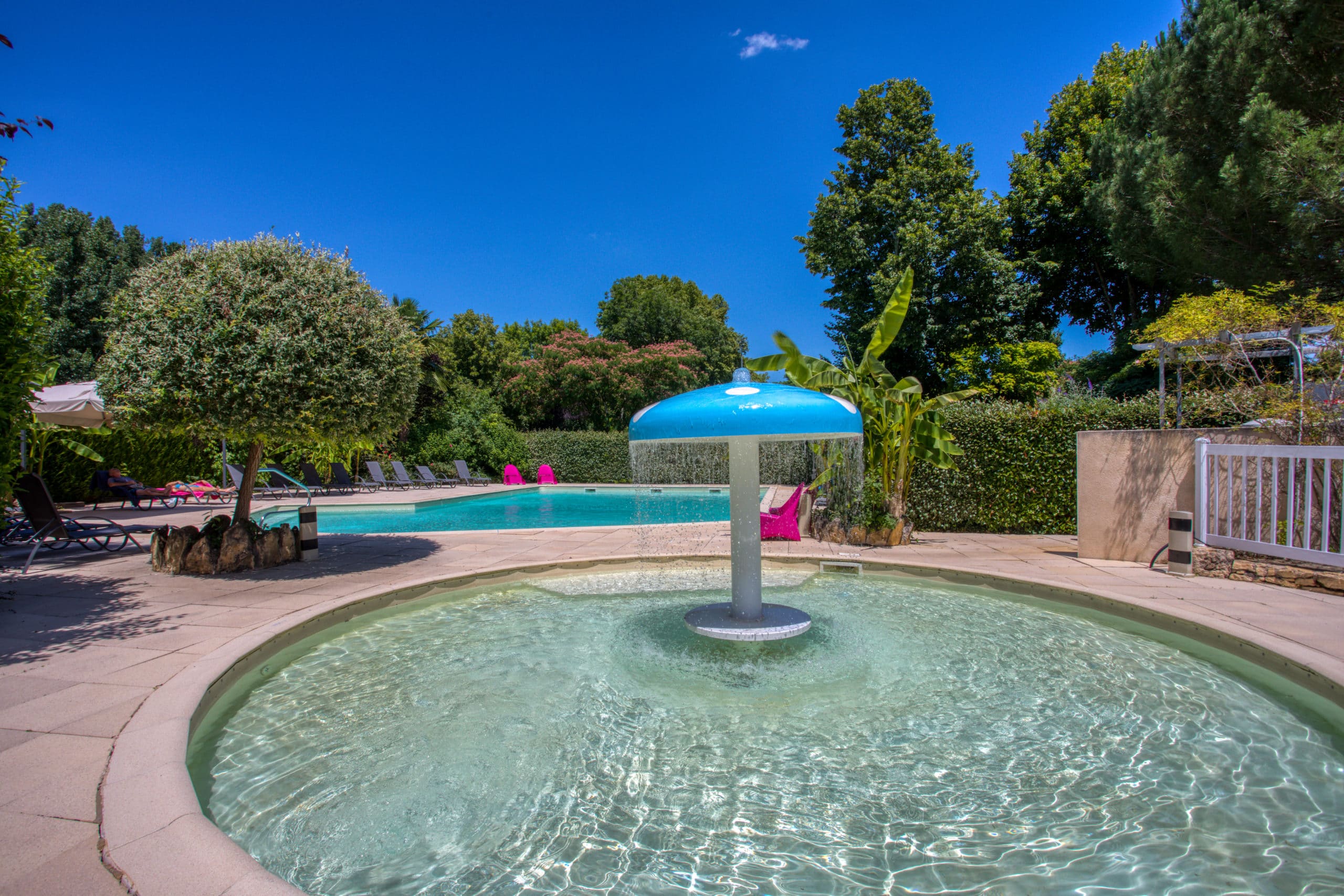 jeux d'eau piscine dordogne