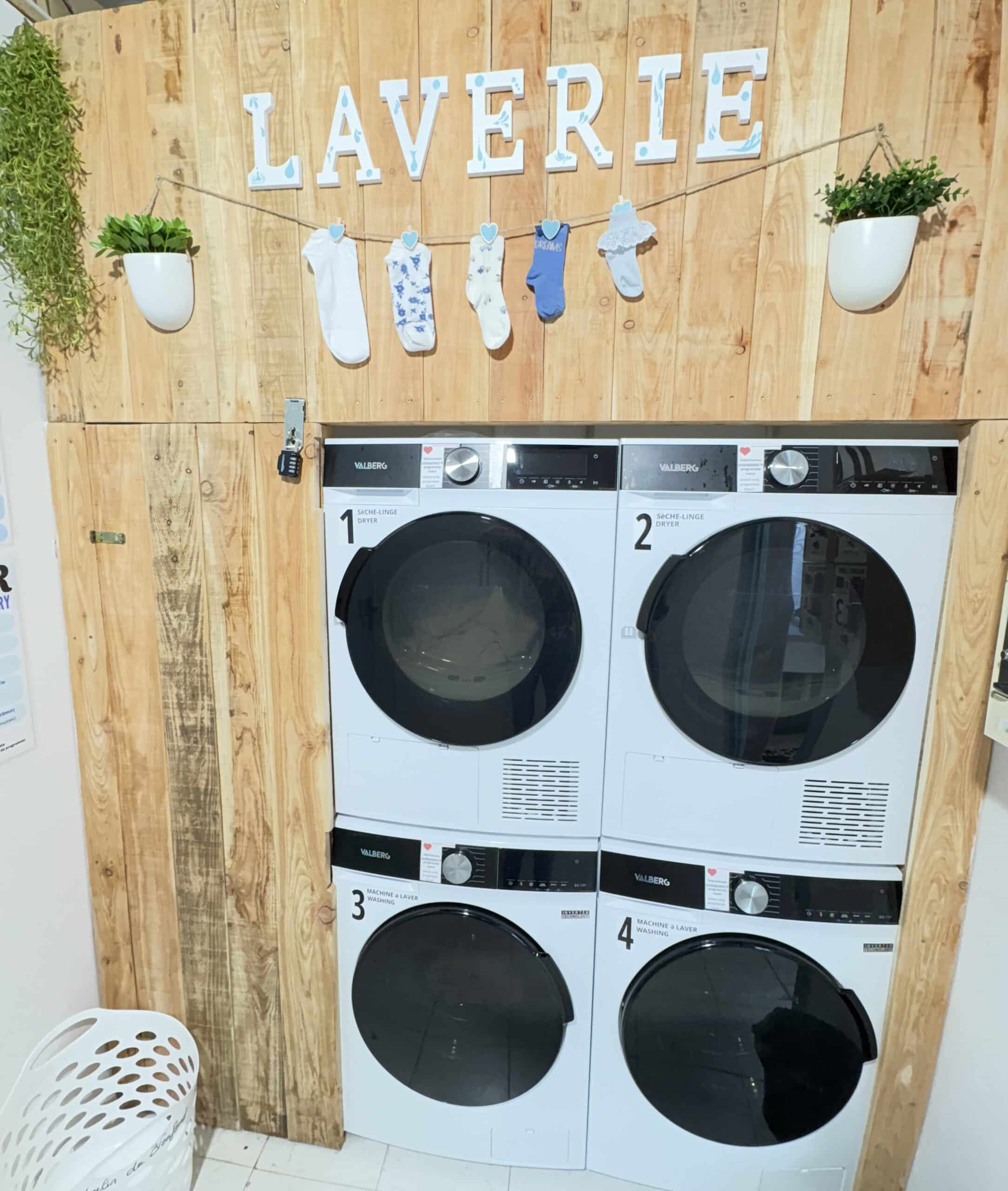 laverie moderne ouverte 24h/24